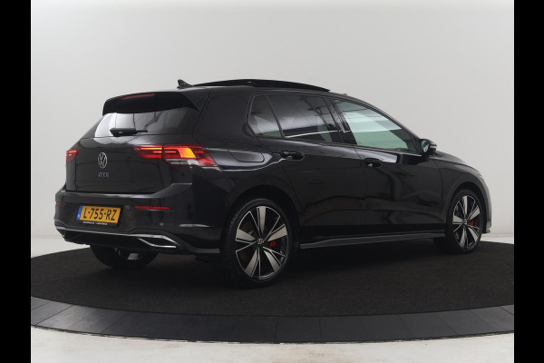 Volkswagen Golf 1.4 eHybrid GTE | SOH 90,0% | Panoramadak | Leder | Adaptive cruise | Memory | Trekhaak | Stuur/stoel verwarming | Stoelventilatie | Camera | Park assist | Carplay | Climate control