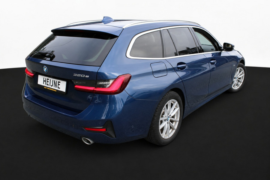 BMW 3 Serie Touring 320e HYBRID AUT. BUSINESS SPORT LEDER/CAMERA/CARPLAY