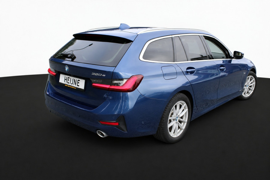BMW 3 Serie Touring 320e HYBRID AUT. BUSINESS SPORT LEDER/CAMERA/CARPLAY
