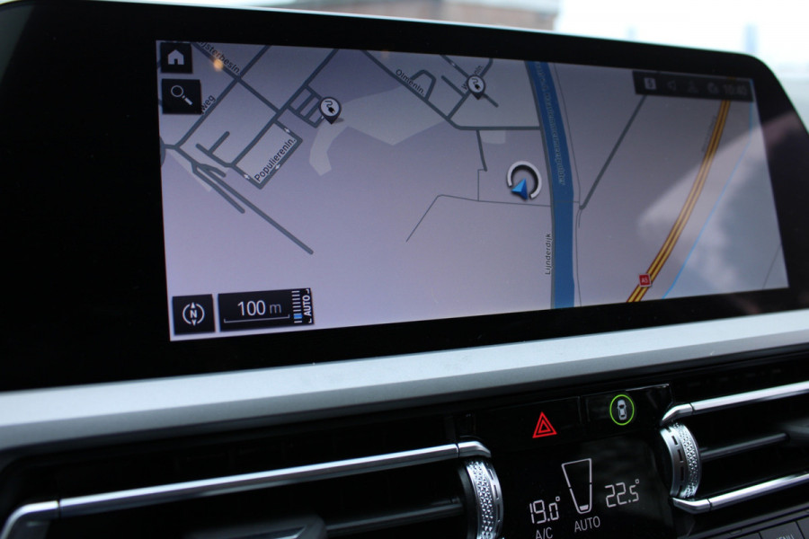 BMW 3 Serie Touring 320e HYBRID AUT. BUSINESS SPORT LEDER/CAMERA/CARPLAY