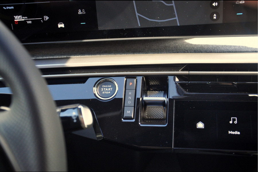 Peugeot 3008 1.2 Hybrid 145 GT e-DSC6 | Camera | Navigatie