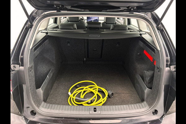 Škoda ENYAQ iV 80 | Origineel Nederlands | SOH 94,22% | Stuurverwarming | Camera | Carplay | Keyless | Lane Assist |