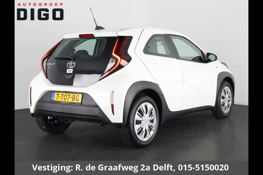 Toyota Aygo X 1.0 VVT-i MT Play | SLECHTS 5.300 KM! | Apple Carplay & AndroidAUTO | Camera | 1e eigenaar |