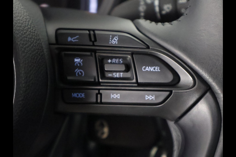Toyota Aygo X 1.0 VVT-i MT Play | SLECHTS 5.300 KM! | Apple Carplay & AndroidAUTO | Camera | 1e eigenaar |