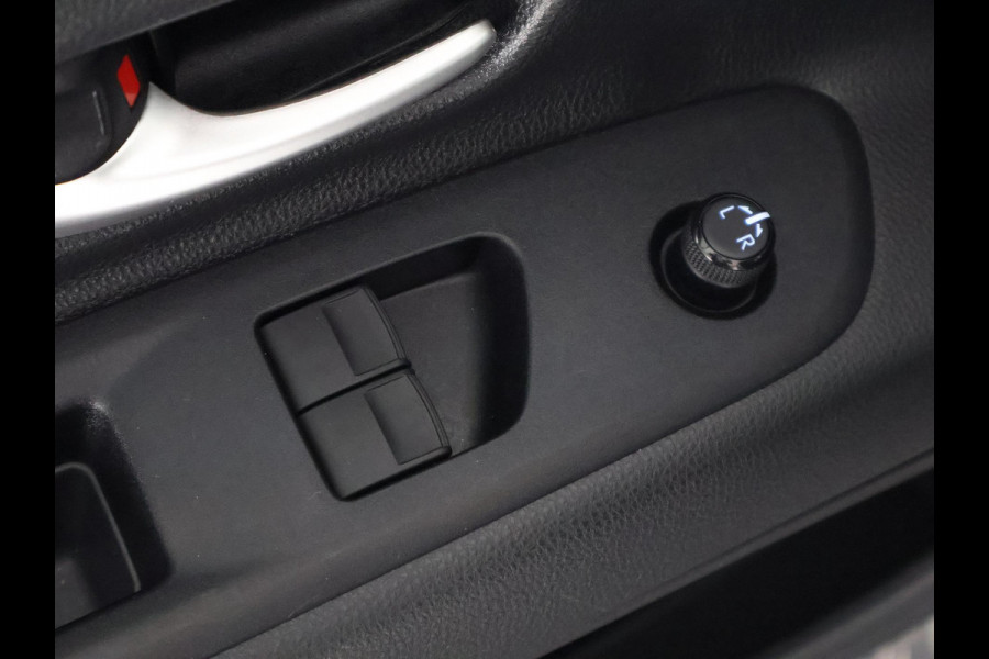 Toyota Aygo X 1.0 VVT-i MT Play | SLECHTS 5.300 KM! | Apple Carplay & AndroidAUTO | Camera | 1e eigenaar |