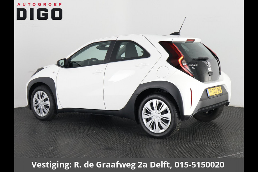 Toyota Aygo X 1.0 VVT-i MT Play | SLECHTS 5.300 KM! | Apple Carplay & AndroidAUTO | Camera | 1e eigenaar |