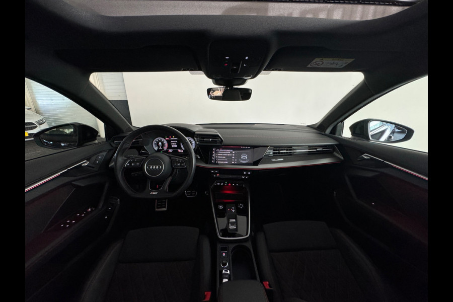 Audi A3 Sportback 45 TFSI e S Line Competition Pano|Massage|S3 Pack