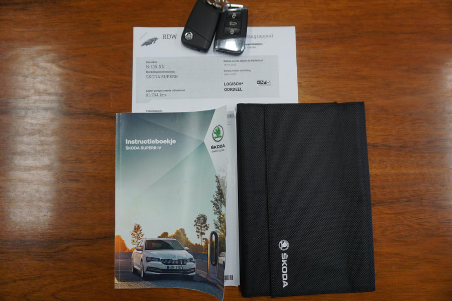 Škoda Superb 1.4 TSI iV Business Edition Plus/TREKHAAK/CAMERA!