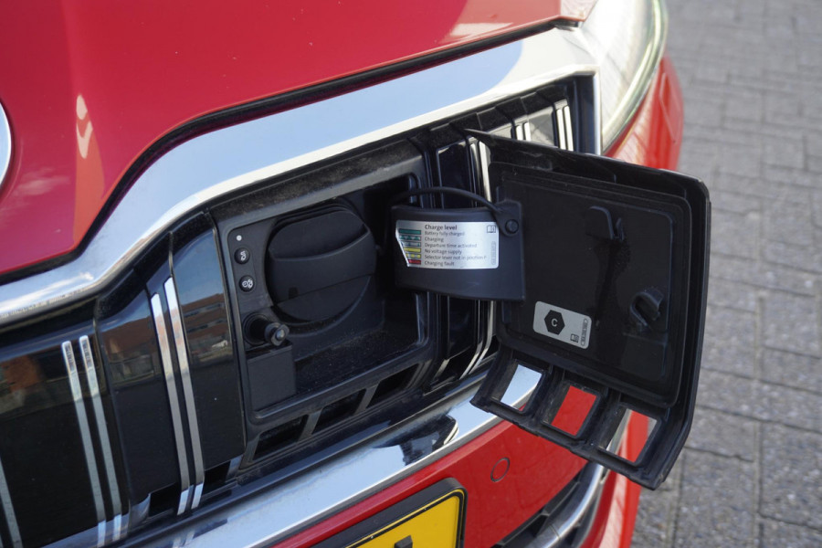 Škoda Superb 1.4 TSI iV Business Edition Plus/TREKHAAK/CAMERA!
