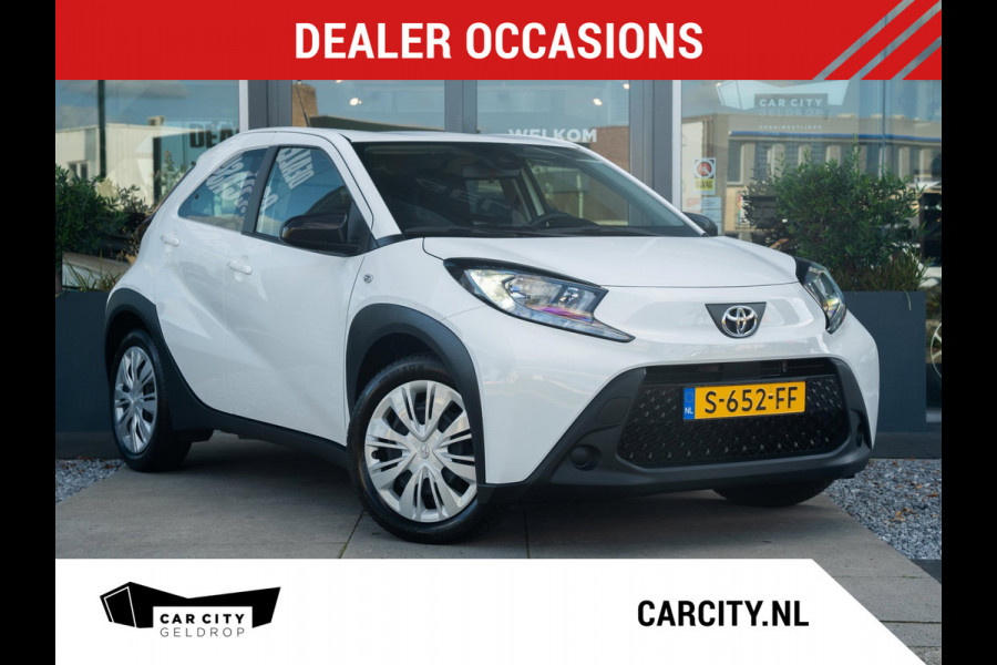 Toyota Aygo X 1.0 VVT-i Play | Adaptive Cruise | Camera | DAB