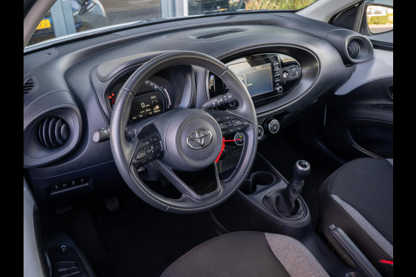 Toyota Aygo X 1.0 VVT-i Play | Adaptive Cruise | Camera | DAB