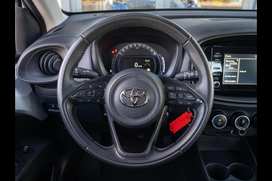 Toyota Aygo X 1.0 VVT-i Play | Adaptive Cruise | Camera | DAB