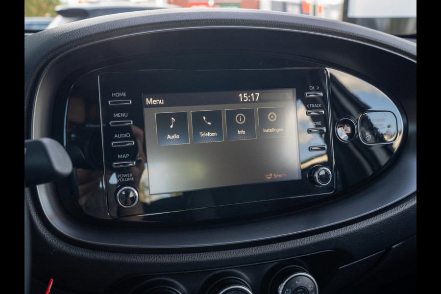 Toyota Aygo X 1.0 VVT-i Play | Adaptive Cruise | Camera | DAB