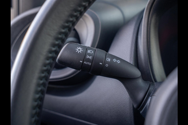 Toyota Aygo X 1.0 VVT-i Play | Adaptive Cruise | Camera | DAB