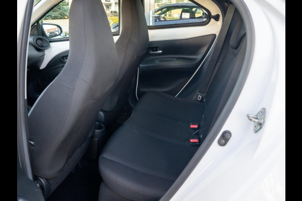 Toyota Aygo X 1.0 VVT-i Play | Adaptive Cruise | Camera | DAB