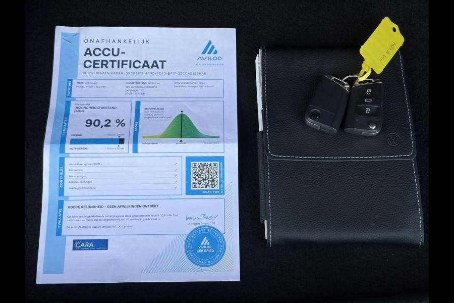 Volkswagen e-Golf e-Golf ✓SOH 90.2%✓1e Eigenaar✓Dealer Onderhouden✓Camera✓Carplay✓Navi✓Virtual Cockpit✓LED✓Pdc V+A✓Keyless✓Lm velgen✓Bj 12-2018✓N.A.P✓Apk tot 01-2027