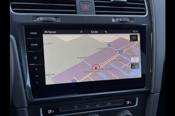 Volkswagen e-Golf e-Golf ✓SOH 90.2%✓1e Eigenaar✓Dealer Onderhouden✓Camera✓Carplay✓Navi✓Virtual Cockpit✓LED✓Pdc V+A✓Keyless✓Lm velgen✓Bj 12-2018✓N.A.P✓Apk tot 01-2027