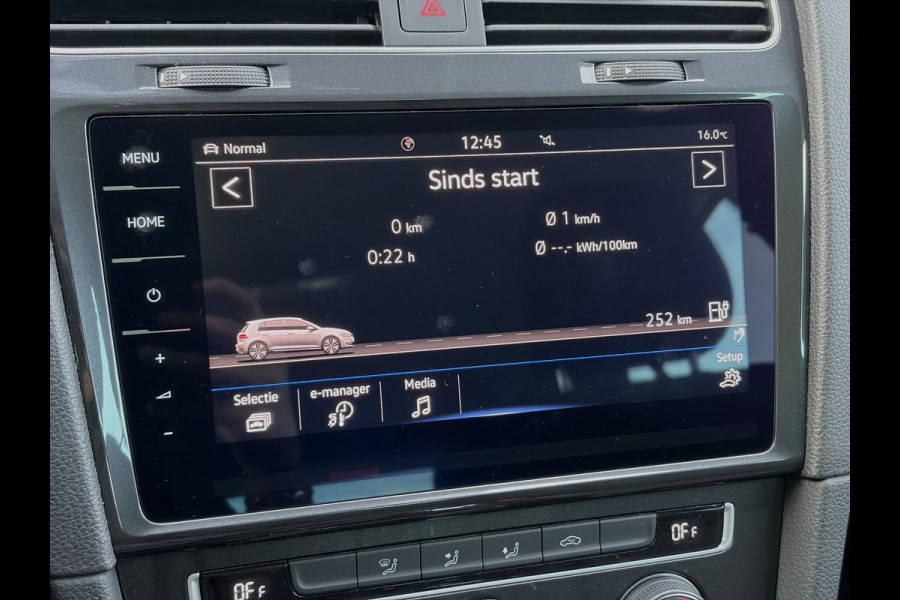 Volkswagen e-Golf e-Golf ✓SOH 90.2%✓1e Eigenaar✓Dealer Onderhouden✓Camera✓Carplay✓Navi✓Virtual Cockpit✓LED✓Pdc V+A✓Keyless✓Lm velgen✓Bj 12-2018✓N.A.P✓Apk tot 01-2027