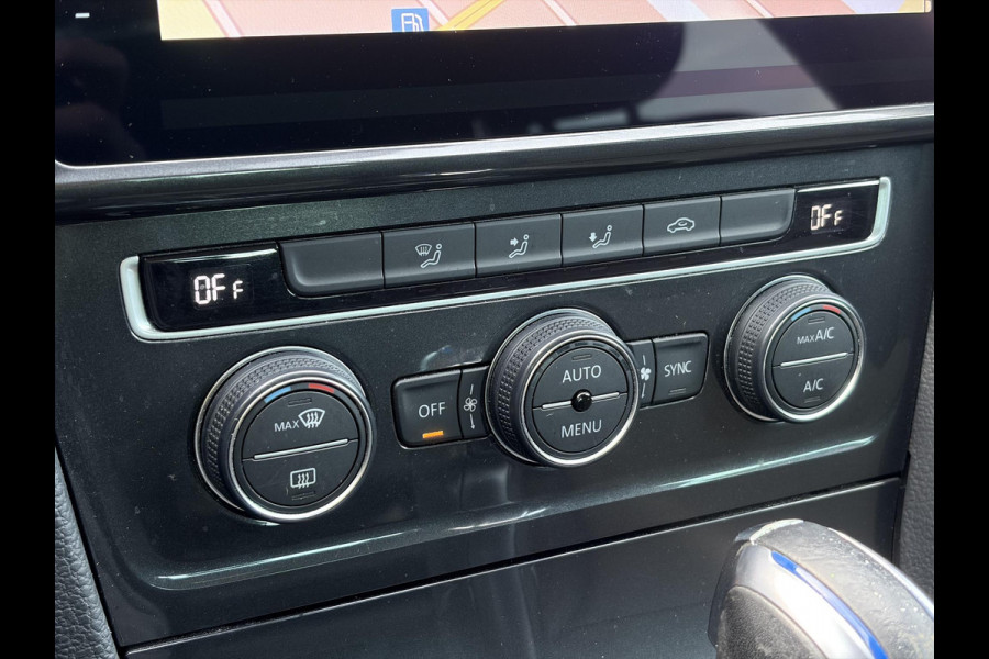 Volkswagen e-Golf e-Golf ✓SOH 90.2%✓1e Eigenaar✓Dealer Onderhouden✓Camera✓Carplay✓Navi✓Virtual Cockpit✓LED✓Pdc V+A✓Keyless✓Lm velgen✓Bj 12-2018✓N.A.P✓Apk tot 01-2027