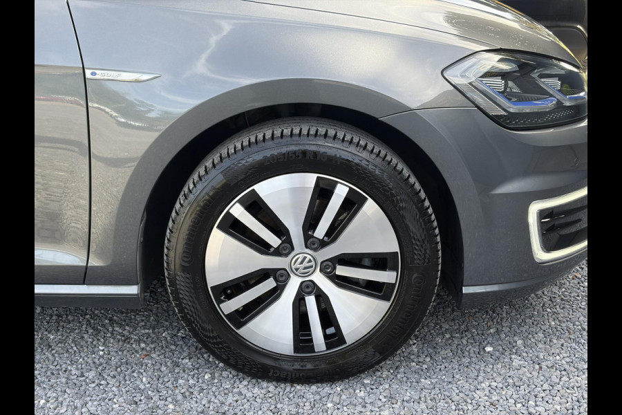 Volkswagen e-Golf e-Golf ✓SOH 90.2%✓1e Eigenaar✓Dealer Onderhouden✓Camera✓Carplay✓Navi✓Virtual Cockpit✓LED✓Pdc V+A✓Keyless✓Lm velgen✓Bj 12-2018✓N.A.P✓Apk tot 01-2027