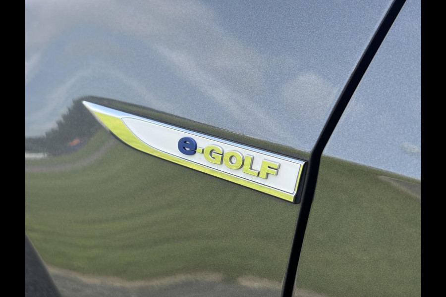 Volkswagen e-Golf e-Golf ✓SOH 90.2%✓1e Eigenaar✓Dealer Onderhouden✓Camera✓Carplay✓Navi✓Virtual Cockpit✓LED✓Pdc V+A✓Keyless✓Lm velgen✓Bj 12-2018✓N.A.P✓Apk tot 01-2027