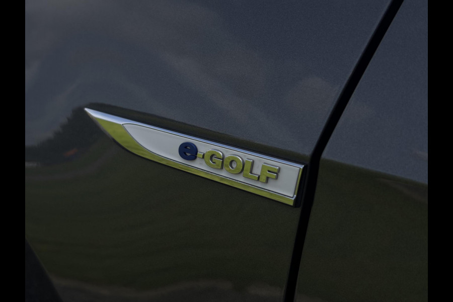 Volkswagen e-Golf e-Golf ✓SOH 90.2%✓1e Eigenaar✓Dealer Onderhouden✓Camera✓Carplay✓Navi✓Virtual Cockpit✓LED✓Pdc V+A✓Keyless✓Lm velgen✓Bj 12-2018✓N.A.P✓Apk tot 01-2027