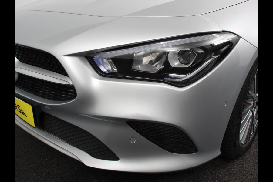 Mercedes-Benz CLA-Klasse Shooting Brake 200 Progressive Premium Climate control Parkeersensoren Achteruitrij camera verwarmde voorstoelen Navigatie Cruise control Lane assist LED
