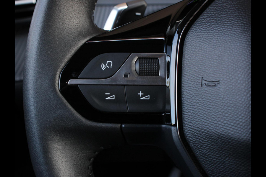Peugeot 208 1.2 Hybrid 100PK Automaat Allure Navigatie Apple Carplay/Android Auto Airco Camera Parkeer sensoren Cruise Control Led Lichtmetalen Velgen