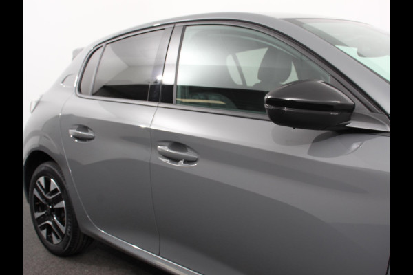 Peugeot 208 1.2 Hybrid 100PK Automaat Allure Navigatie Apple Carplay/Android Auto Airco Camera Parkeer sensoren Cruise Control Led Lichtmetalen Velgen