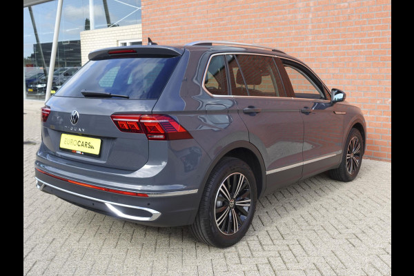 Volkswagen Tiguan 1.5 TSI 150pk DSG Elegance Navigatie Apple Carplay / Android Auto Parkeersensoren Camera Adaptieve Cruise Control Stuur-en stoelverwarming Matrix LED-koplampen Virtual Cockpit Getinte ramen Climate Control ErgoActive stoelen
