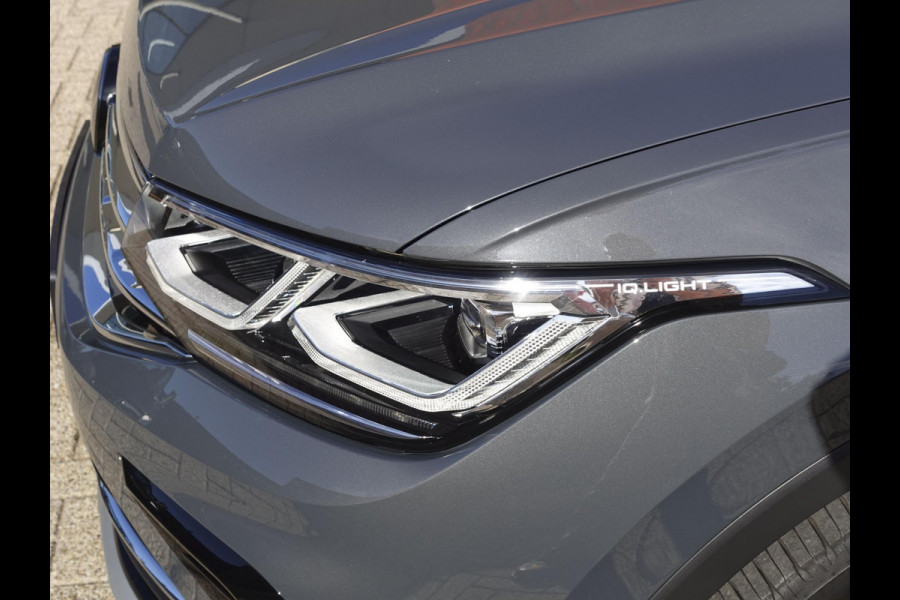 Volkswagen Tiguan 1.5 TSI 150pk DSG Elegance Navigatie Apple Carplay / Android Auto Parkeersensoren Camera Adaptieve Cruise Control Stuur-en stoelverwarming Matrix LED-koplampen Virtual Cockpit Getinte ramen Climate Control ErgoActive stoelen