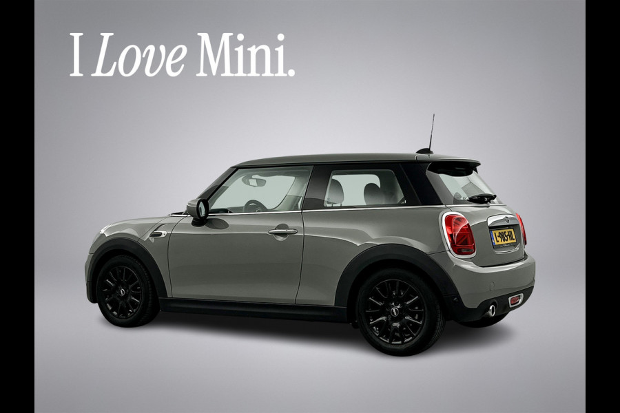 MINI 3-deurs 1.5 Essential Facelift Digital Cockpit/Carplay/Navi/Keyless entry/Park.sens
