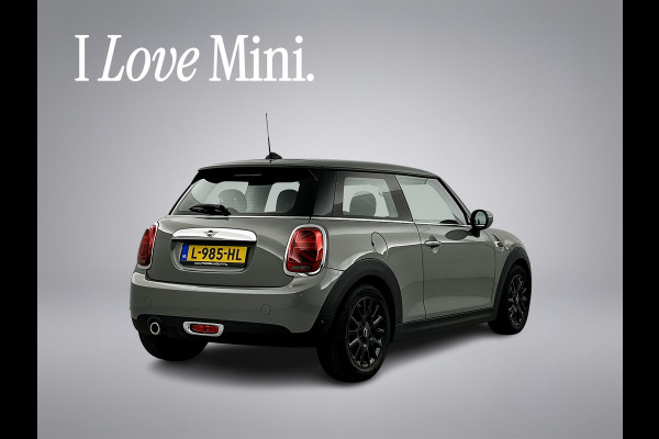 MINI 3-deurs 1.5 Essential Facelift Digital Cockpit/Carplay/Navi/Keyless entry/Park.sens