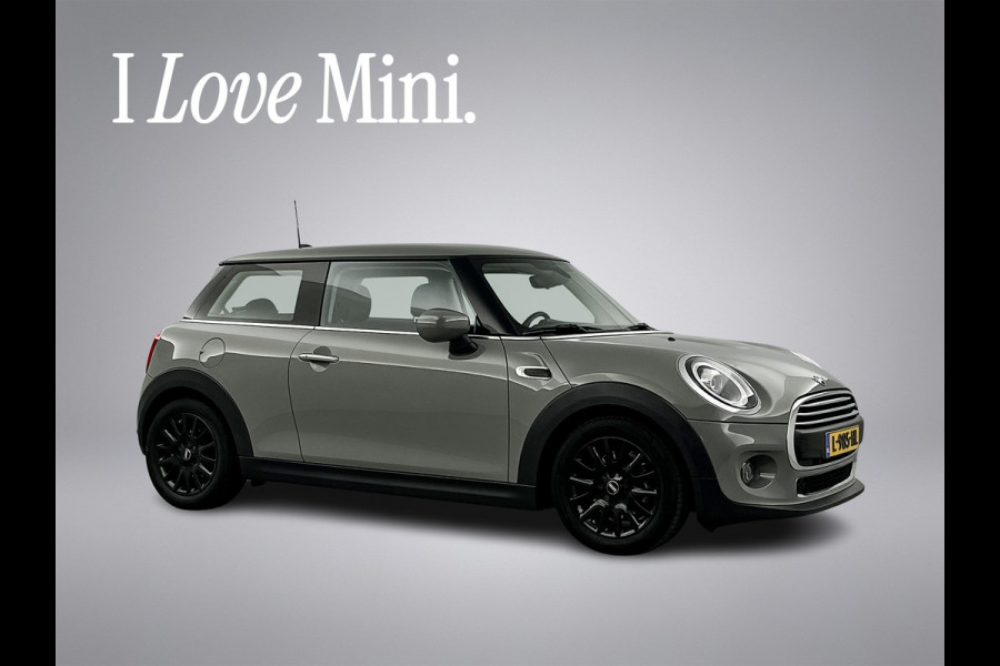 MINI 3-deurs 1.5 Essential Facelift Digital Cockpit/Carplay/Navi/Keyless entry/Park.sens