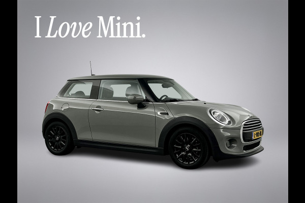 MINI 3-deurs 1.5 Essential Facelift Digital Cockpit/Carplay/Navi/Keyless entry/Park.sens
