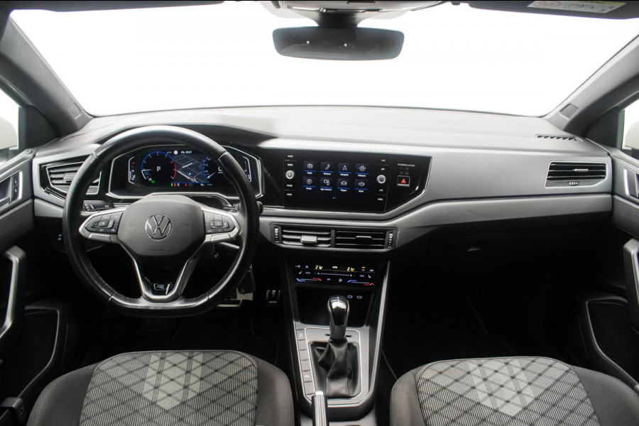 Volkswagen Polo 1.0 TSI R-LINE NL-auto [ IQ Light Stoelverwarming Virtual Cockpit Alcantara Adaptive Cruise Control Lane Assist ]