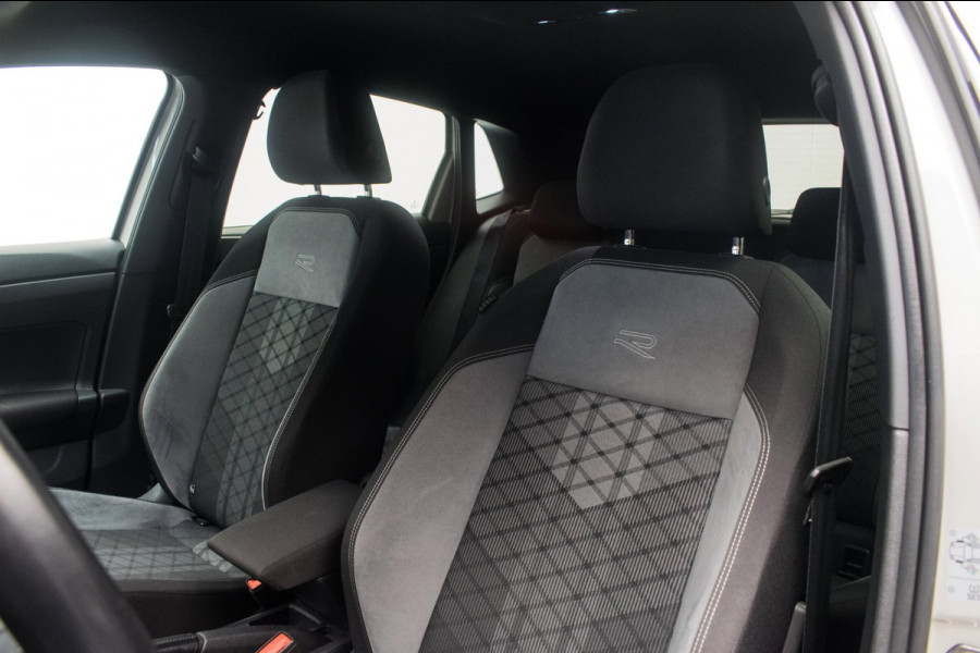 Volkswagen Polo 1.0 TSI R-LINE NL-auto [ IQ Light Stoelverwarming Virtual Cockpit Alcantara Adaptive Cruise Control Lane Assist ]