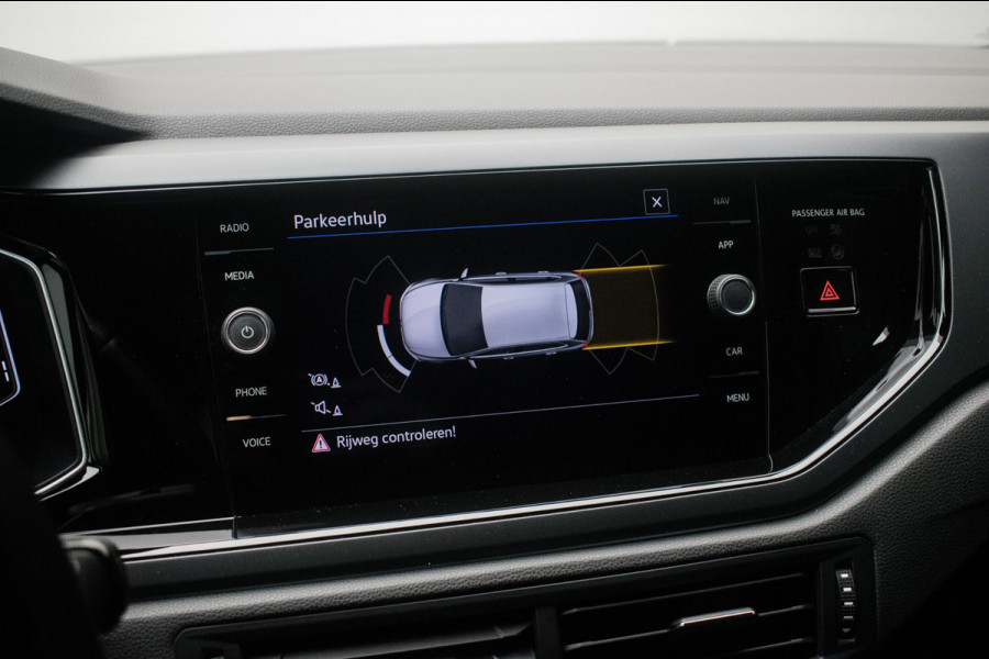 Volkswagen Polo 1.0 TSI R-LINE NL-auto [ IQ Light Stoelverwarming Virtual Cockpit Alcantara Adaptive Cruise Control Lane Assist ]