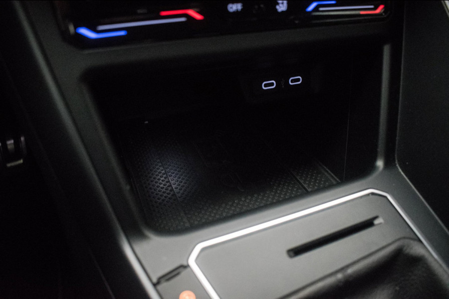 Volkswagen Polo 1.0 TSI R-LINE NL-auto [ IQ Light Stoelverwarming Virtual Cockpit Alcantara Adaptive Cruise Control Lane Assist ]