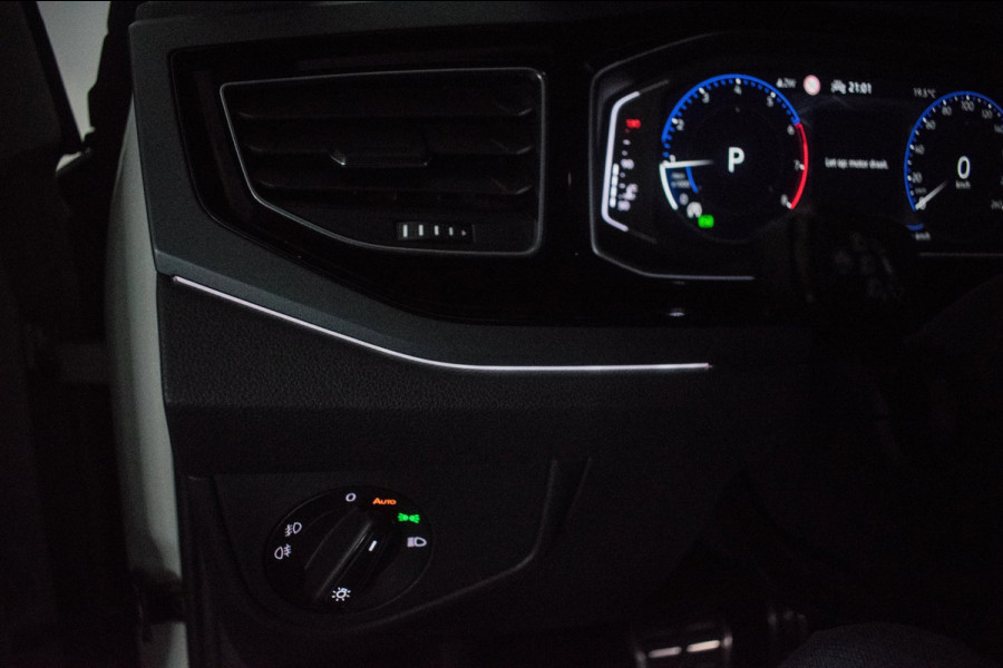 Volkswagen Polo 1.0 TSI R-LINE NL-auto [ IQ Light Stoelverwarming Virtual Cockpit Alcantara Adaptive Cruise Control Lane Assist ]