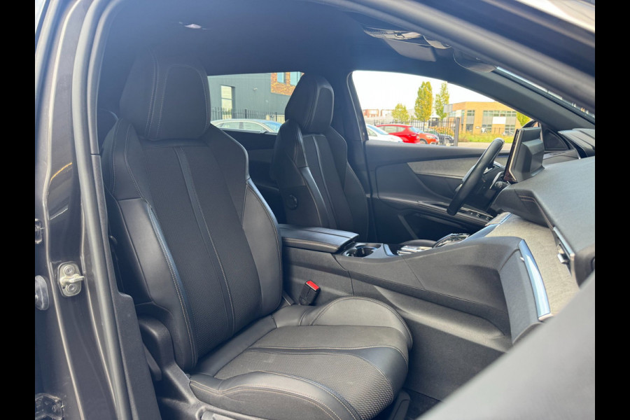 Peugeot 5008 1.2 PureTech GT / NWE DISTR.RIEM !! / 7-ZITTER / ADAPTIEVE CRUISE / AFN. TREKHAAK / CAMERA / CARPLAY / KEYLESS / '18!