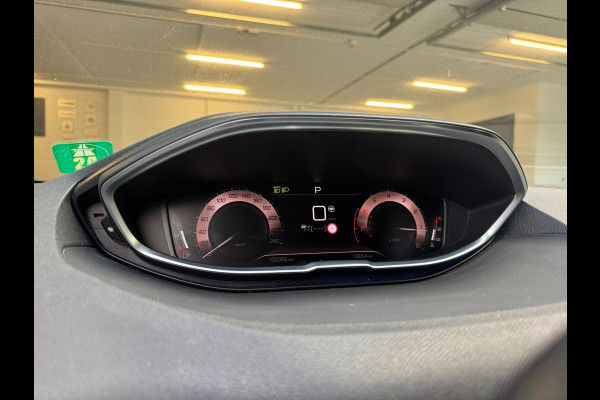 Peugeot 5008 1.2 PureTech GT / NWE DISTR.RIEM !! / 7-ZITTER / ADAPTIEVE CRUISE / AFN. TREKHAAK / CAMERA / CARPLAY / KEYLESS / '18!