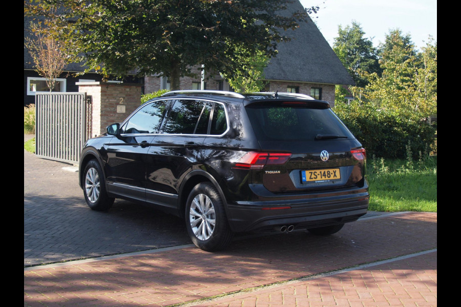 Volkswagen Tiguan 1.5 TSI Comfortline Business | Apple Carplay | ACC | Parkeesensoren | DAB | NL-Auto |