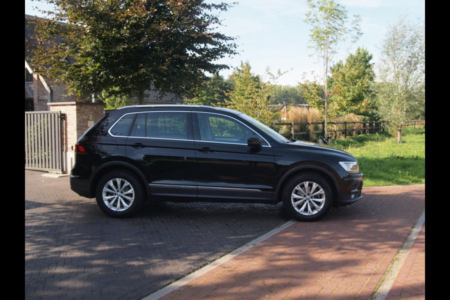 Volkswagen Tiguan 1.5 TSI Comfortline Business | Apple Carplay | ACC | Parkeesensoren | DAB | NL-Auto |