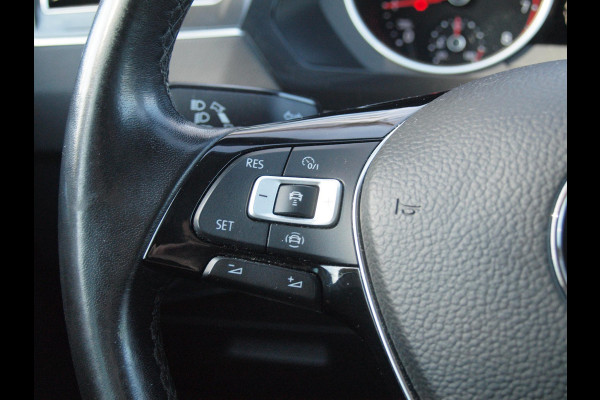 Volkswagen Tiguan 1.5 TSI Comfortline Business | Apple Carplay | ACC | Parkeesensoren | DAB | NL-Auto |