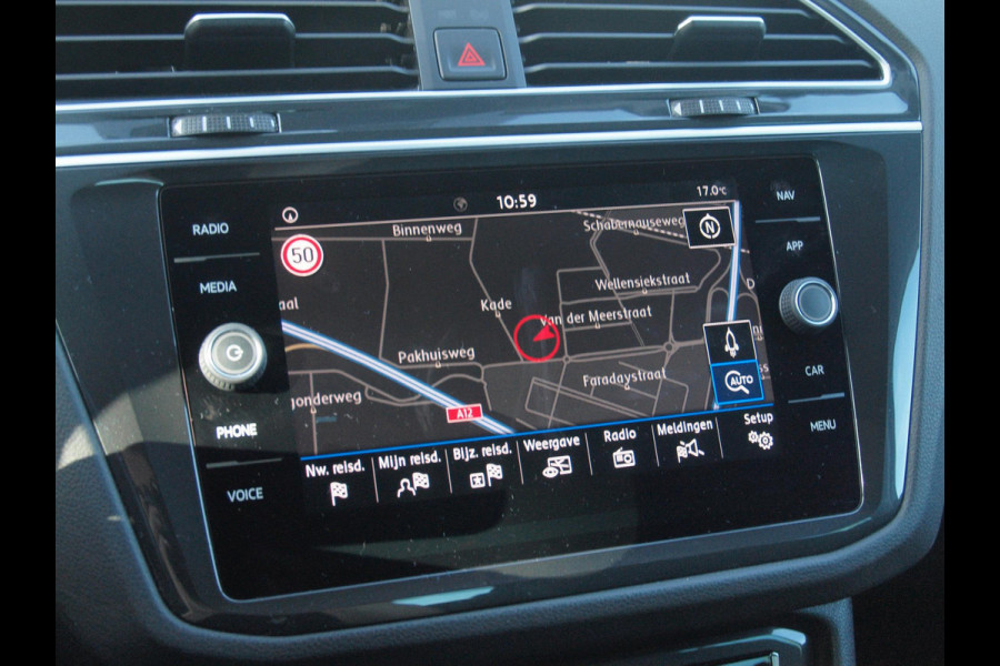 Volkswagen Tiguan 1.5 TSI Comfortline Business | Apple Carplay | ACC | Parkeesensoren | DAB | NL-Auto |
