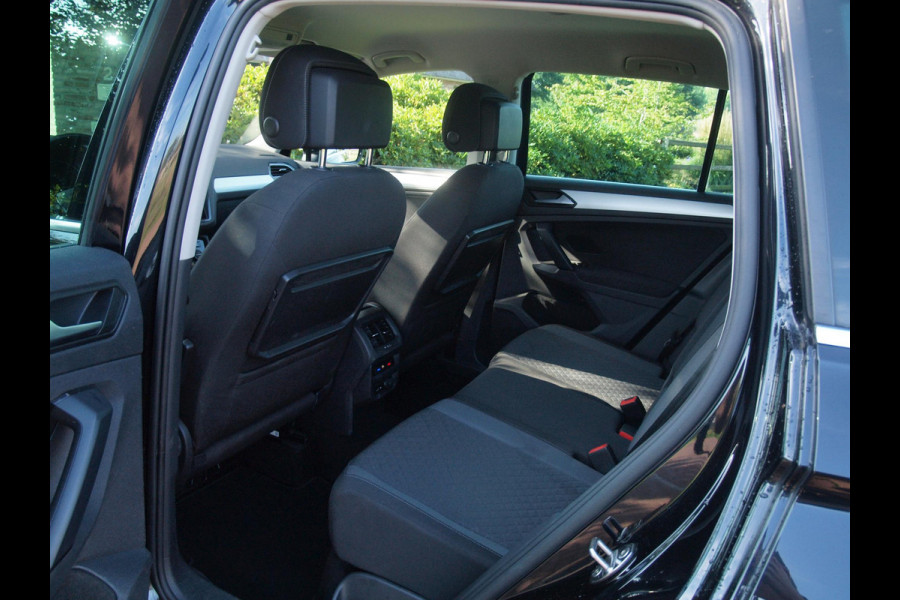 Volkswagen Tiguan 1.5 TSI Comfortline Business | Apple Carplay | ACC | Parkeesensoren | DAB | NL-Auto |