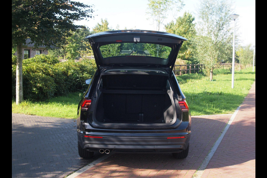 Volkswagen Tiguan 1.5 TSI Comfortline Business | Apple Carplay | ACC | Parkeesensoren | DAB | NL-Auto |