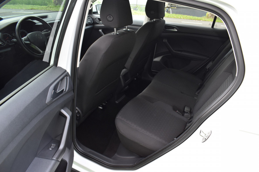 Volkswagen T-Cross 1.0 TSI Life Stoelverwarming Navi Automaat