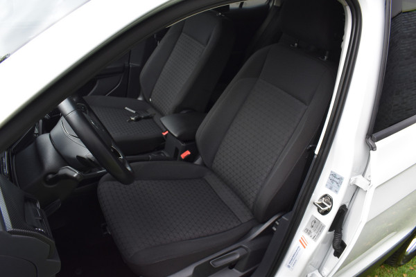 Volkswagen T-Cross 1.0 TSI Life Stoelverwarming Navi Automaat